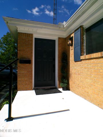 2560 Koehler Avenue, Toledo, OH 43613