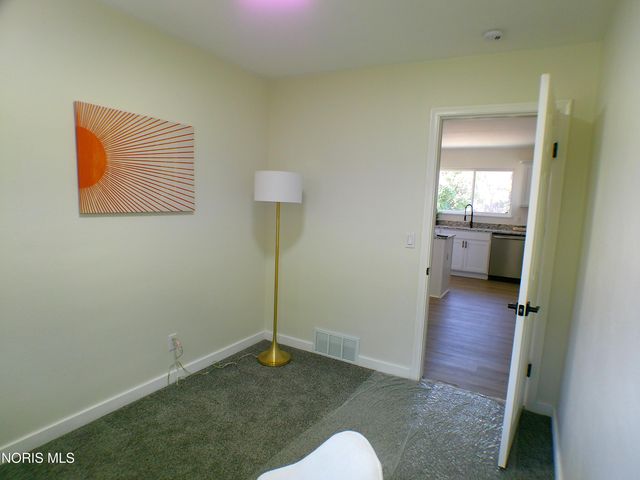 2560 Koehler Avenue, Toledo, OH 43613