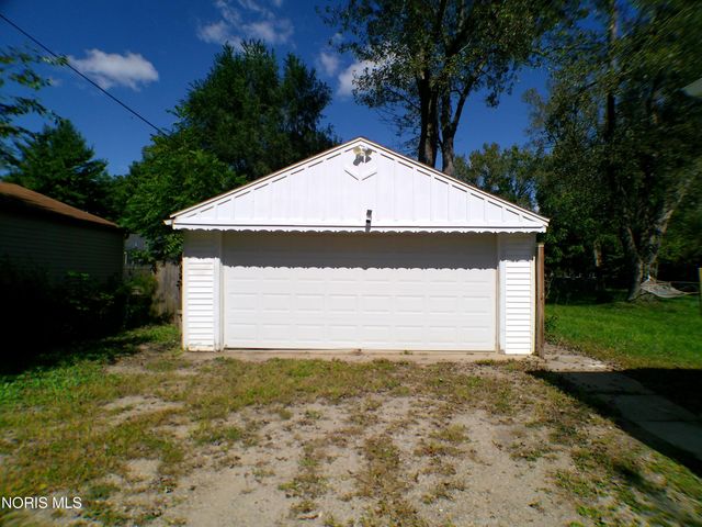 2560 Koehler Avenue, Toledo, OH 43613