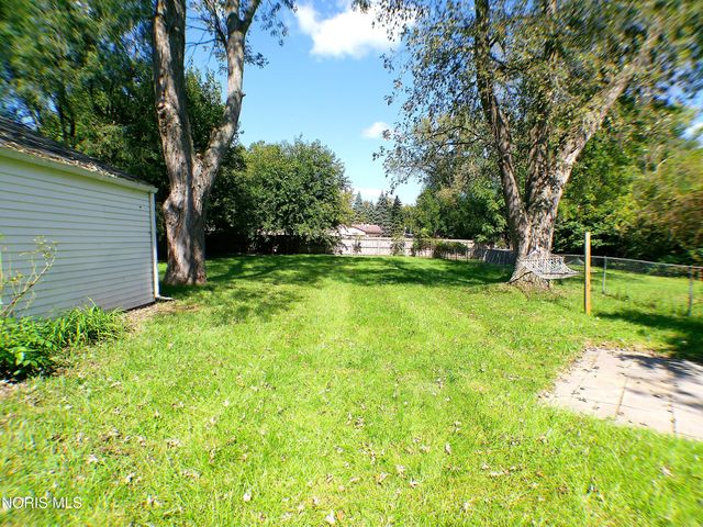2560 Koehler Avenue, Toledo, OH 43613