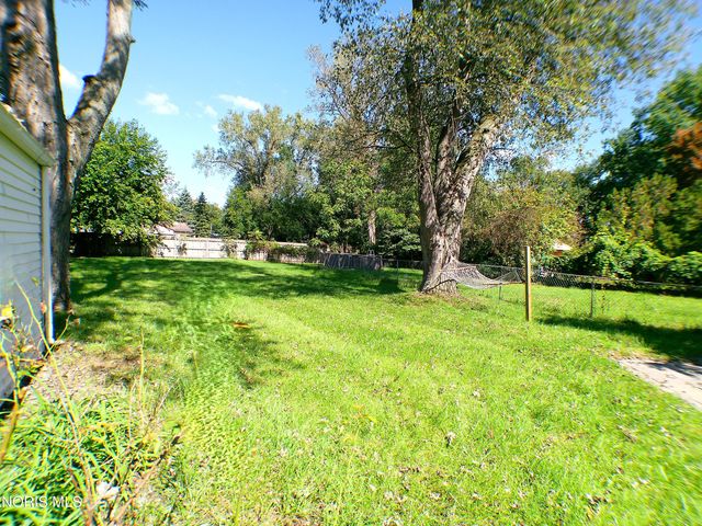 2560 Koehler Avenue, Toledo, OH 43613