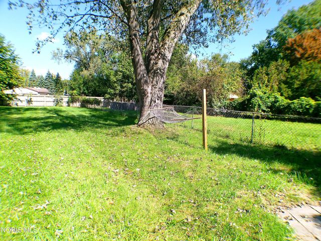 2560 Koehler Avenue, Toledo, OH 43613
