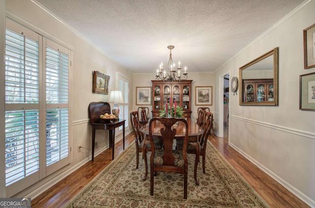 27 Walnut Drive, Cartersville, GA 30120