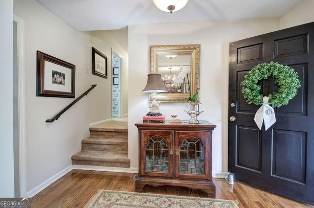 27 Walnut Drive, Cartersville, GA 30120