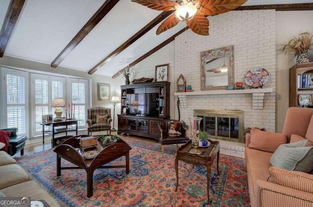 27 Walnut Drive, Cartersville, GA 30120