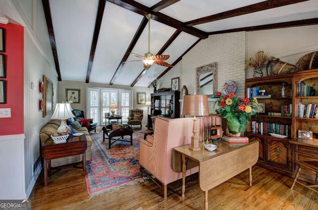 27 Walnut Drive, Cartersville, GA 30120