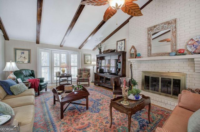 27 Walnut Drive, Cartersville, GA 30120