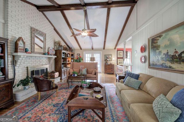 27 Walnut Drive, Cartersville, GA 30120