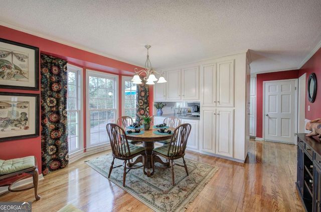 27 Walnut Drive, Cartersville, GA 30120