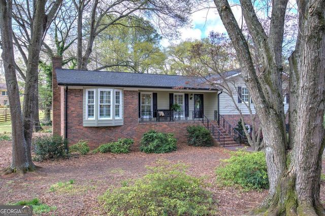 27 Walnut Drive, Cartersville, GA 30120