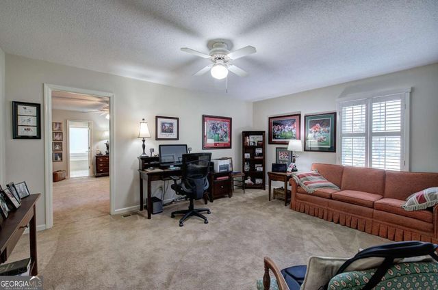 27 Walnut Drive, Cartersville, GA 30120