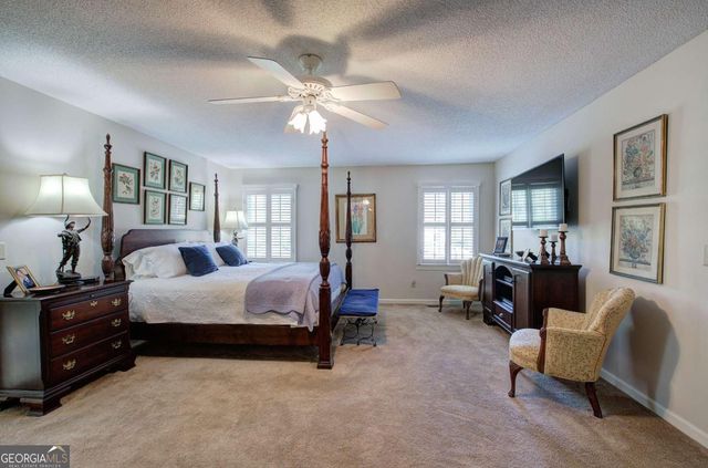 27 Walnut Drive, Cartersville, GA 30120