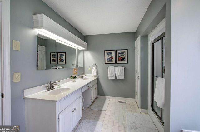 27 Walnut Drive, Cartersville, GA 30120