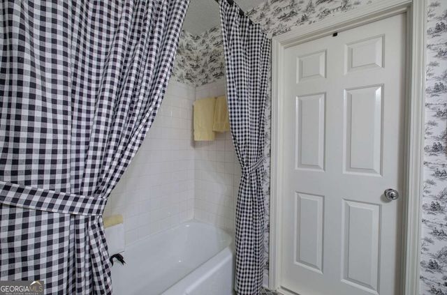 27 Walnut Drive, Cartersville, GA 30120