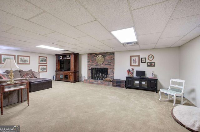 27 Walnut Drive, Cartersville, GA 30120