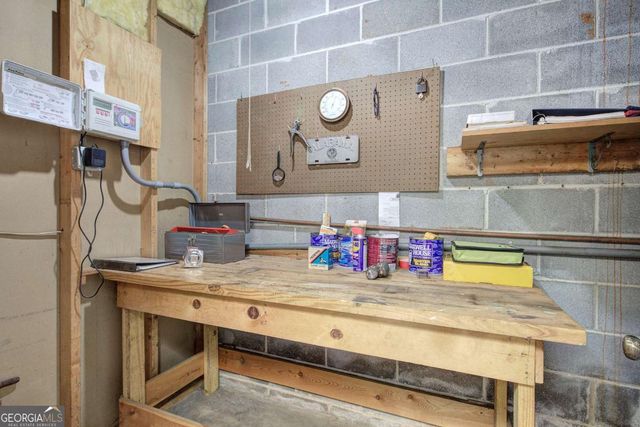 27 Walnut Drive, Cartersville, GA 30120