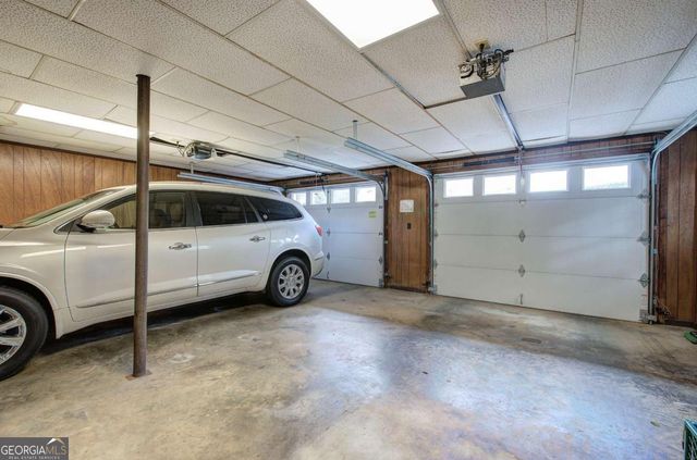 27 Walnut Drive, Cartersville, GA 30120