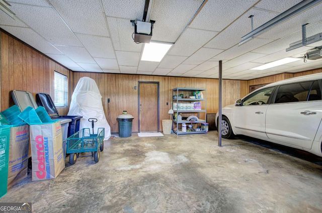 27 Walnut Drive, Cartersville, GA 30120