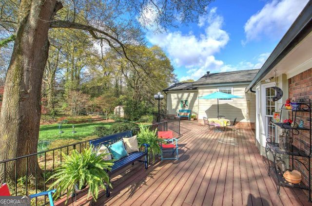 27 Walnut Drive, Cartersville, GA 30120