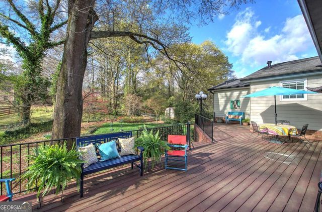 27 Walnut Drive, Cartersville, GA 30120