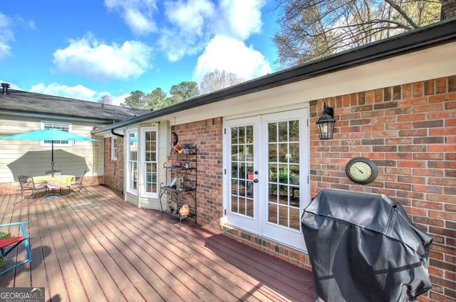 27 Walnut Drive, Cartersville, GA 30120