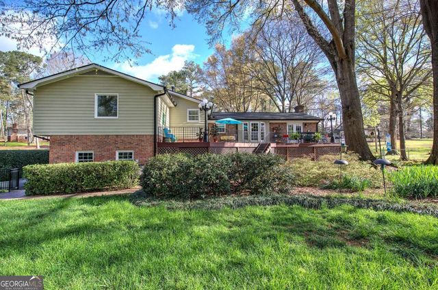 27 Walnut Drive, Cartersville, GA 30120