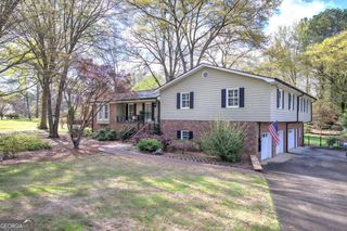 27 Walnut Drive, Cartersville, GA 30120