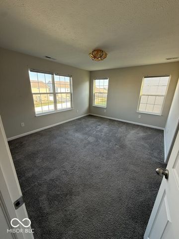 776 Jefferson Park Drive, Pittsboro, IN 46167