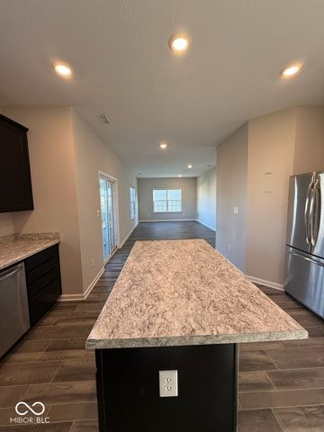 776 Jefferson Park Drive, Pittsboro, IN 46167