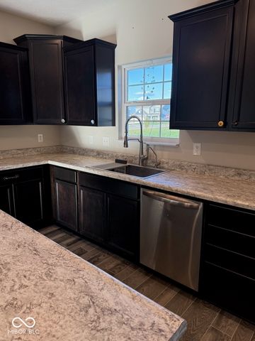 776 Jefferson Park Drive, Pittsboro, IN 46167