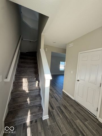 776 Jefferson Park Drive, Pittsboro, IN 46167