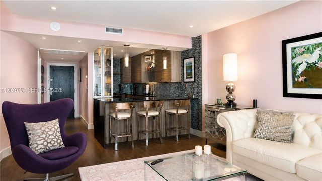 100 Lincoln Rd 533, Miami Beach, FL 33139