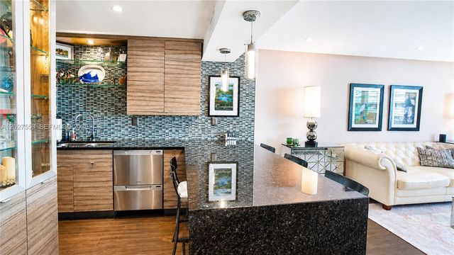 100 Lincoln Rd 533, Miami Beach, FL 33139