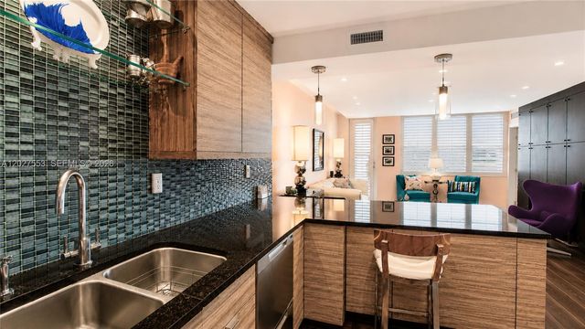 100 Lincoln Rd 533, Miami Beach, FL 33139