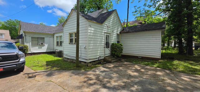 1818 S Olive Street, Pine Bluff, AR 71603