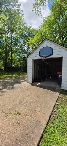 1818 S Olive Street, Pine Bluff, AR 71603