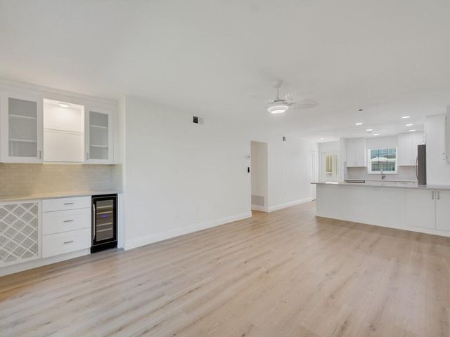 900 Jasmine Lane, Vero Beach, FL 32963