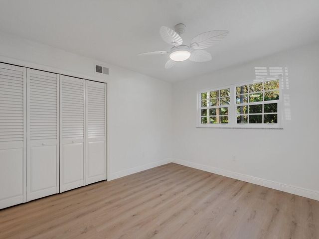 900 Jasmine Lane, Vero Beach, FL 32963