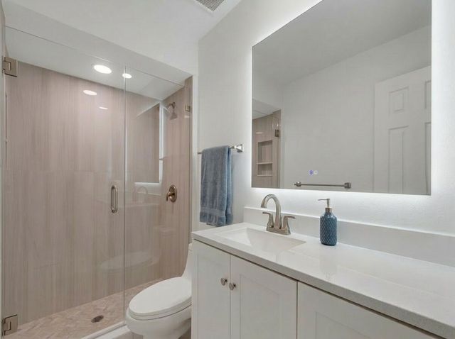 900 Jasmine Lane, Vero Beach, FL 32963