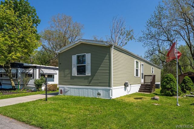 60 Carefree Lane, Cheektowaga, NY 14227