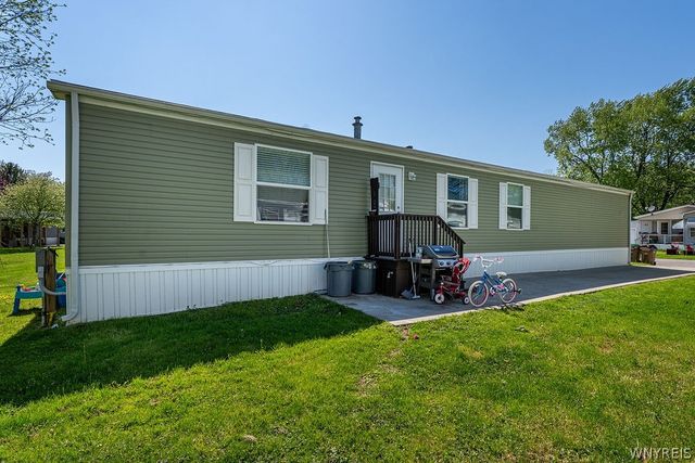 60 Carefree Lane, Cheektowaga, NY 14227