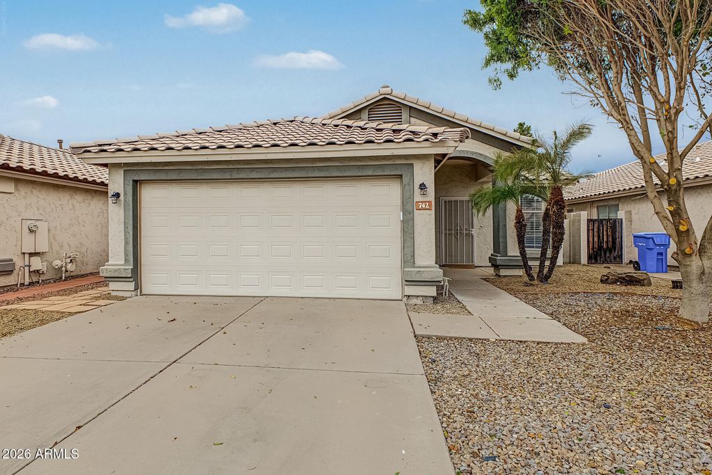 742 N HARMONY Avenue, Gilbert, AZ 85234 — exterior