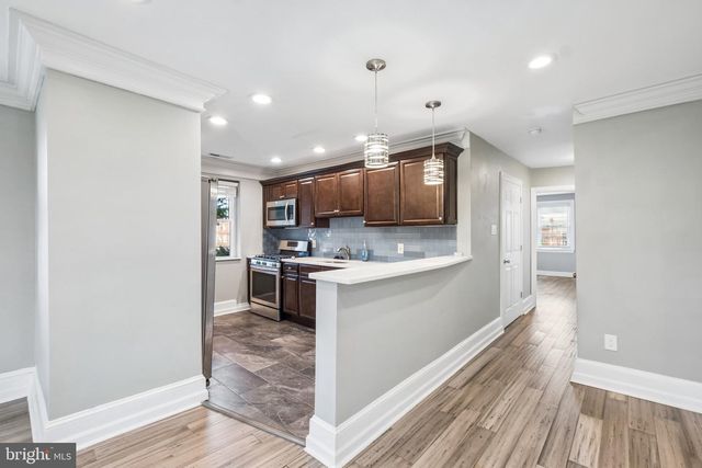 1034 E SLOCUM ST, Philadelphia, PA 19150
