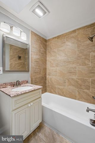 1034 E SLOCUM ST, Philadelphia, PA 19150