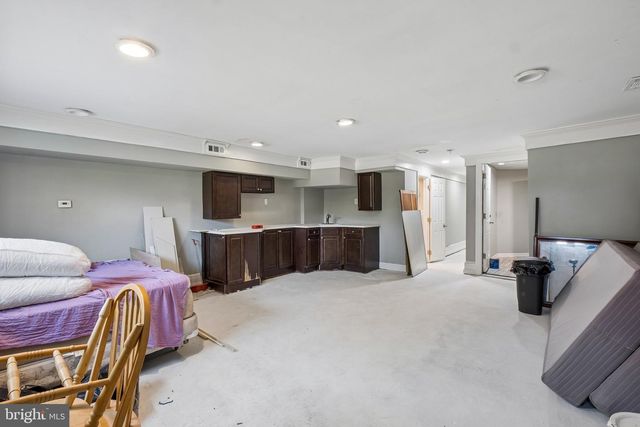 1034 E SLOCUM ST, Philadelphia, PA 19150