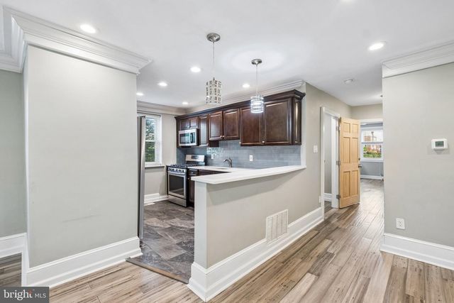 1034 E SLOCUM ST, Philadelphia, PA 19150