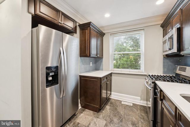 1034 E SLOCUM ST, Philadelphia, PA 19150