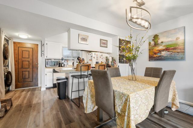 6034 Casa Alegre, Carmichael, CA 95608