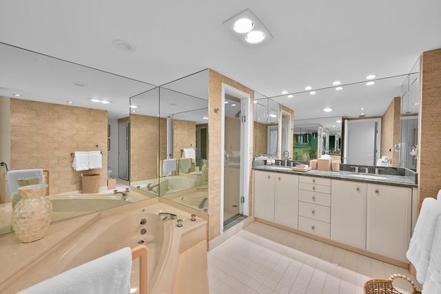 3300 S Ocean Boulevard 203, Palm Beach, FL 33480