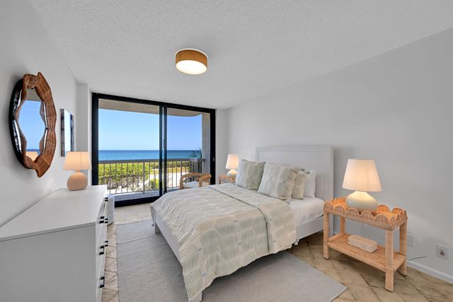 3300 S Ocean Boulevard 203, Palm Beach, FL 33480